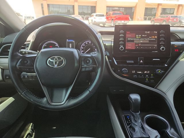 Used 2022 Toyota Camry SE FWD image 12