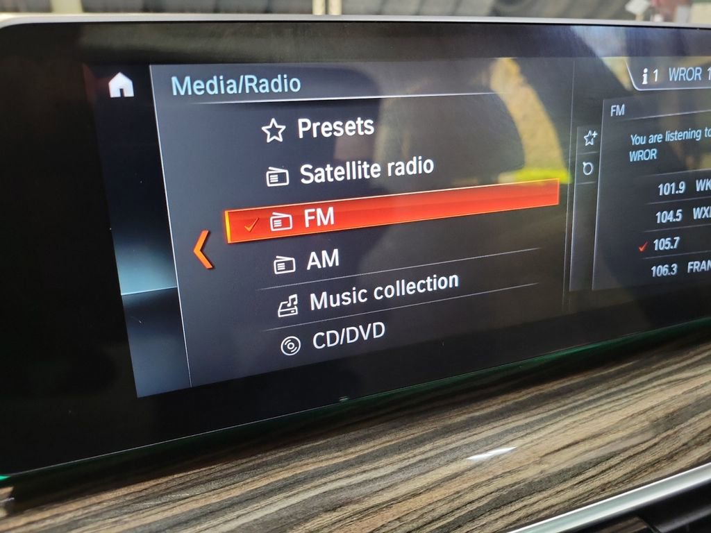Used 2018 BMW 530i xDrive AWD/4WD image 31
