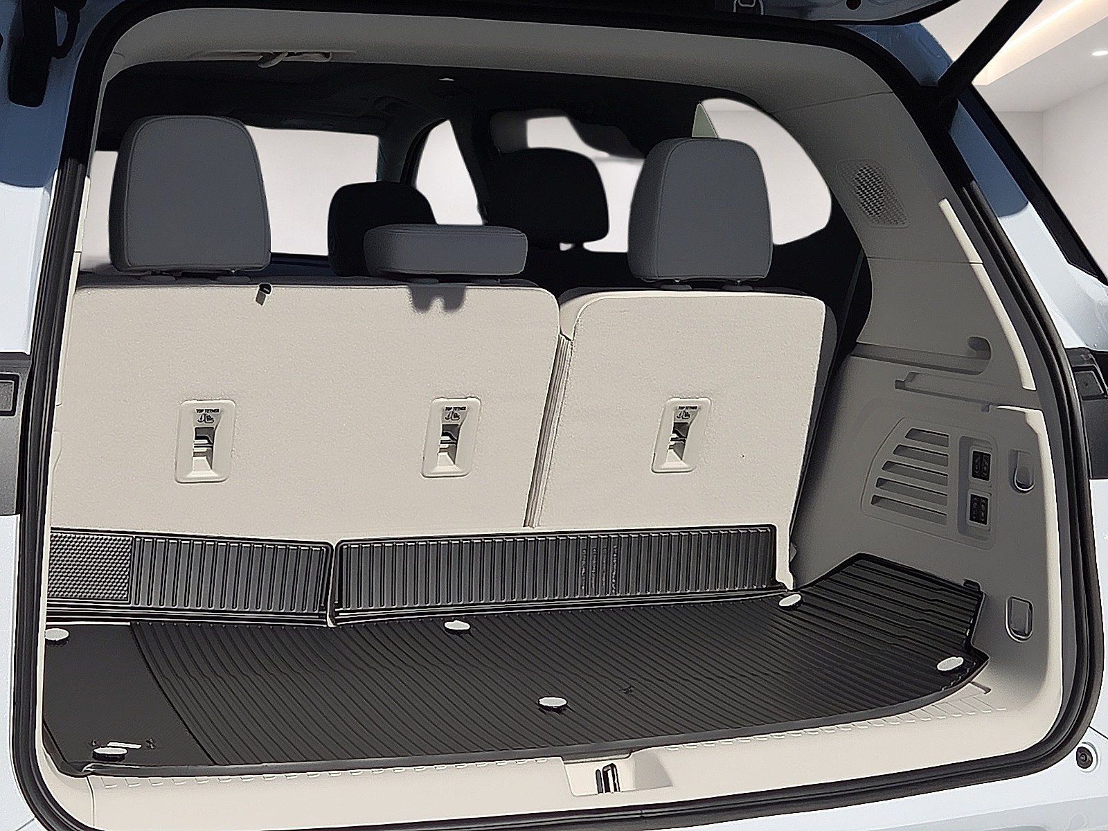 New 2027 Buick Enclave Avenir AWD/4WD image 9