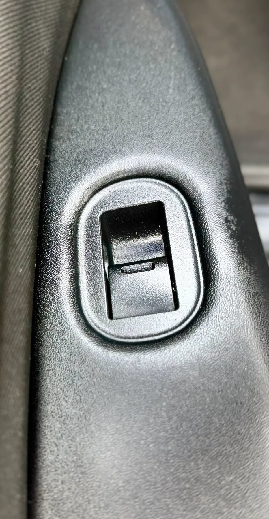 Used 2016 Honda HR-V LX image 26