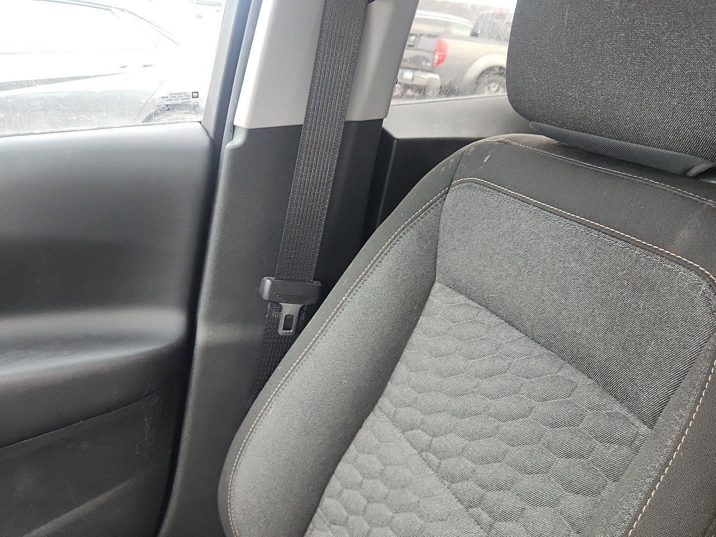 Used 2020 Chevrolet Equinox LT w/ Driver Convenience Package image 17