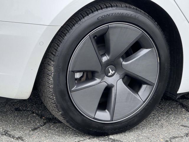 Used 2021 Tesla Model 3 Standard Range Plus image 8