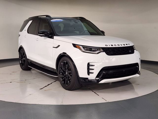 Used 2025 Land Rover Discovery Dynamic SE image 7