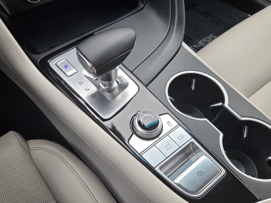 Used 2023 Genesis G70 2.0T RWD image 18