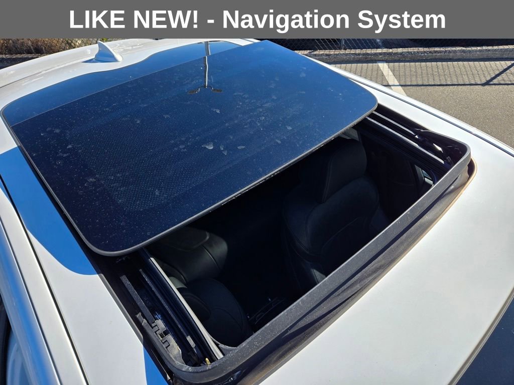 Used 2018 BMW 740e xDrive w/ M Sport Package image 11