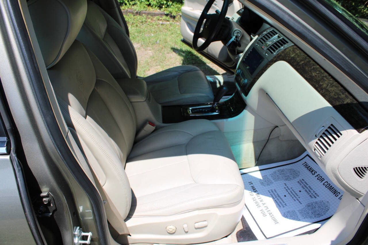Used 2011 Cadillac DTS image 34