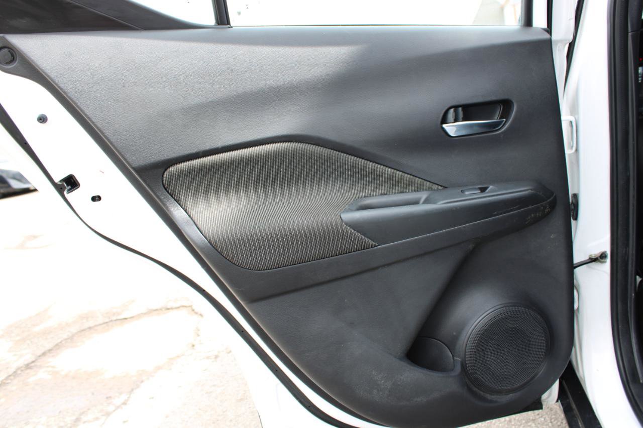 Used 2019 Nissan Kicks SV FWD image 37