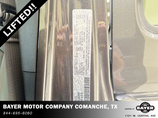 Used 2025 Jeep Gladiator Mojave AWD/4WD image 32