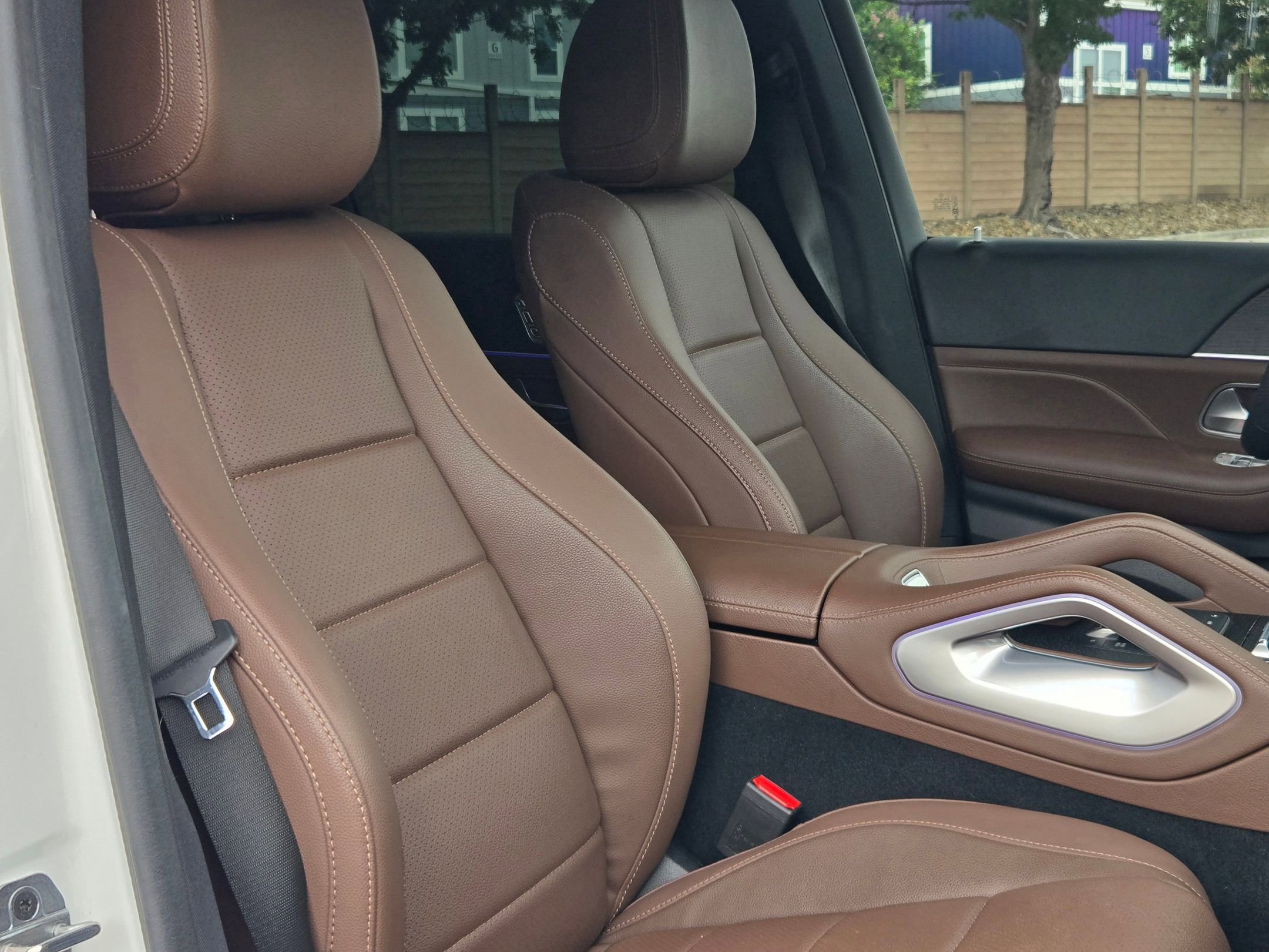 Used 2024 Mercedes-Benz GLS 450 4MATIC image 31