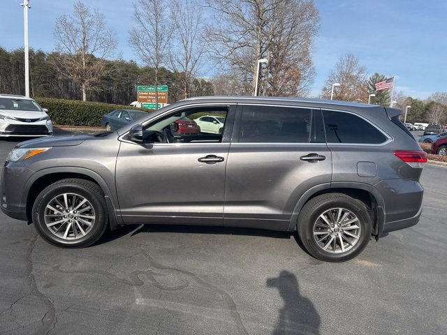 Used 2018 Toyota Highlander XLE image 4