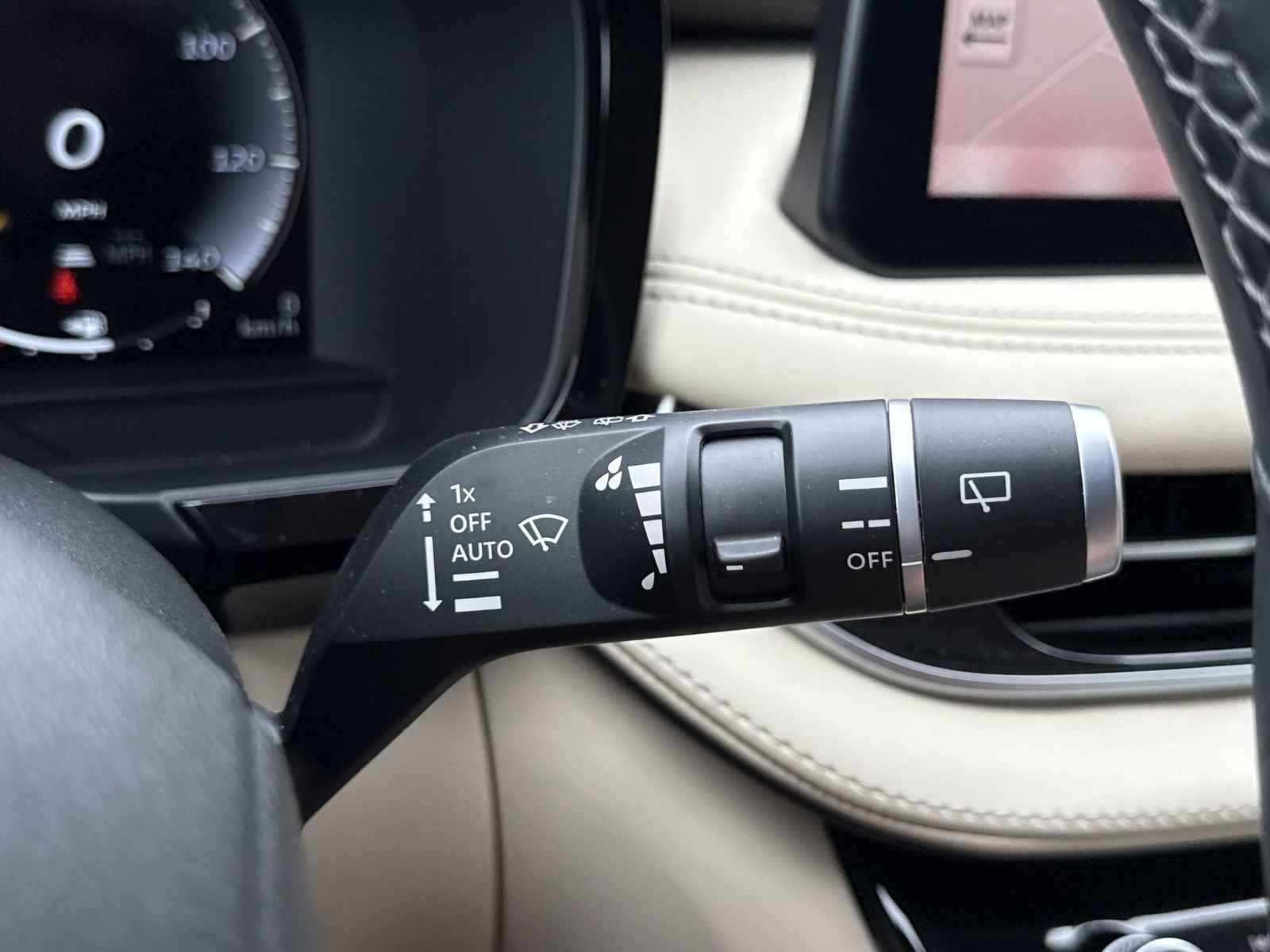 Used 2025 INFINITI QX60 Sensory image 27