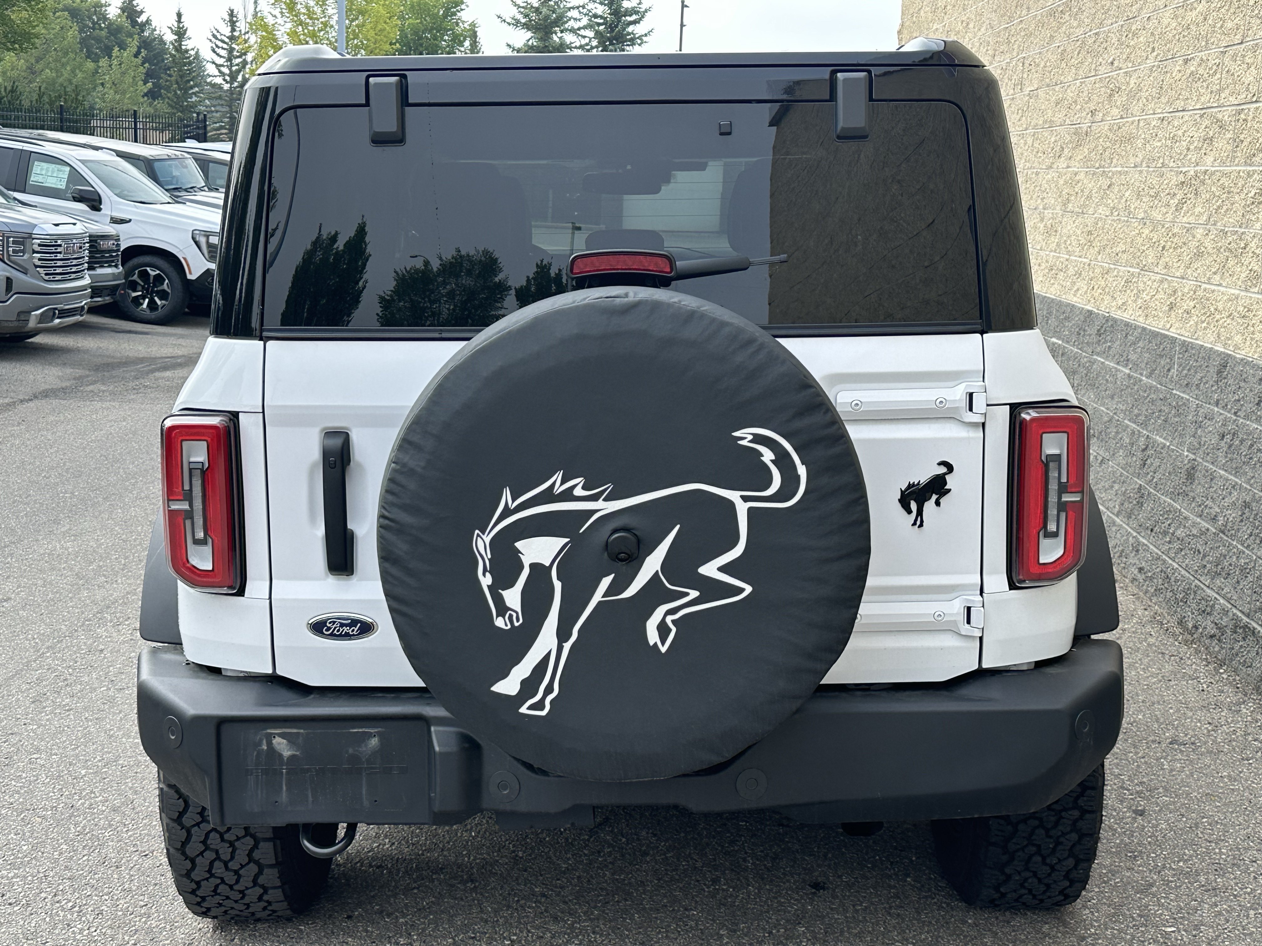 Used 2025 Ford Bronco Outer Banks AWD/4WD image 5