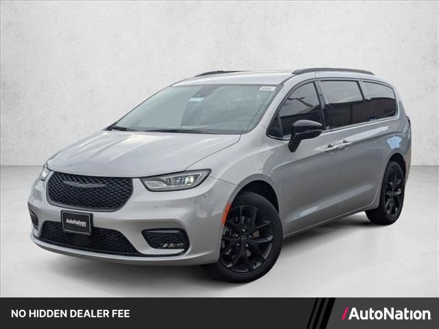 New 2026 Chrysler Pacifica Select w/ S Appearance Package AWD/4WD image 1