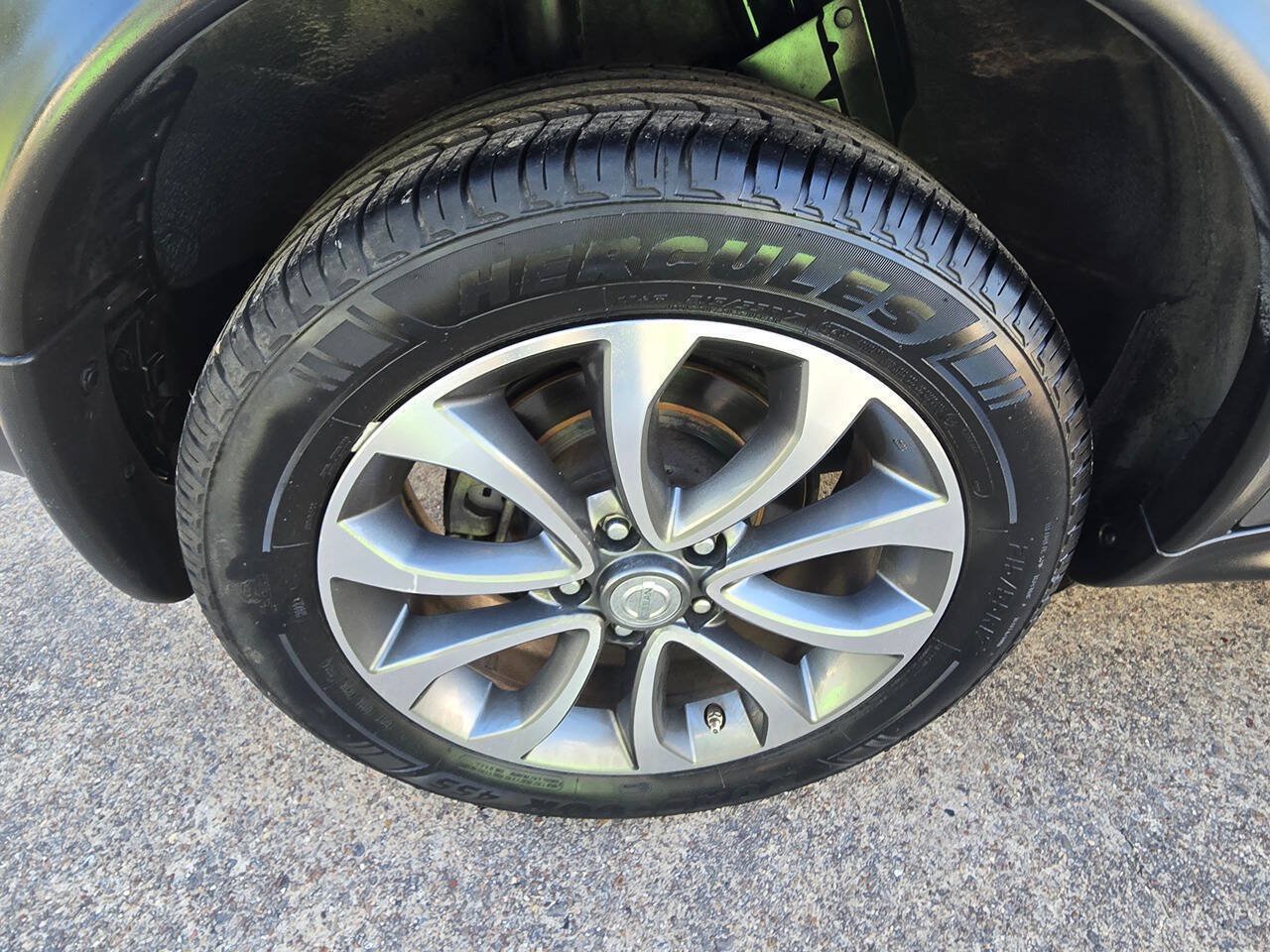 Used 2017 Nissan Juke SV w/ Technology Package FWD image 65