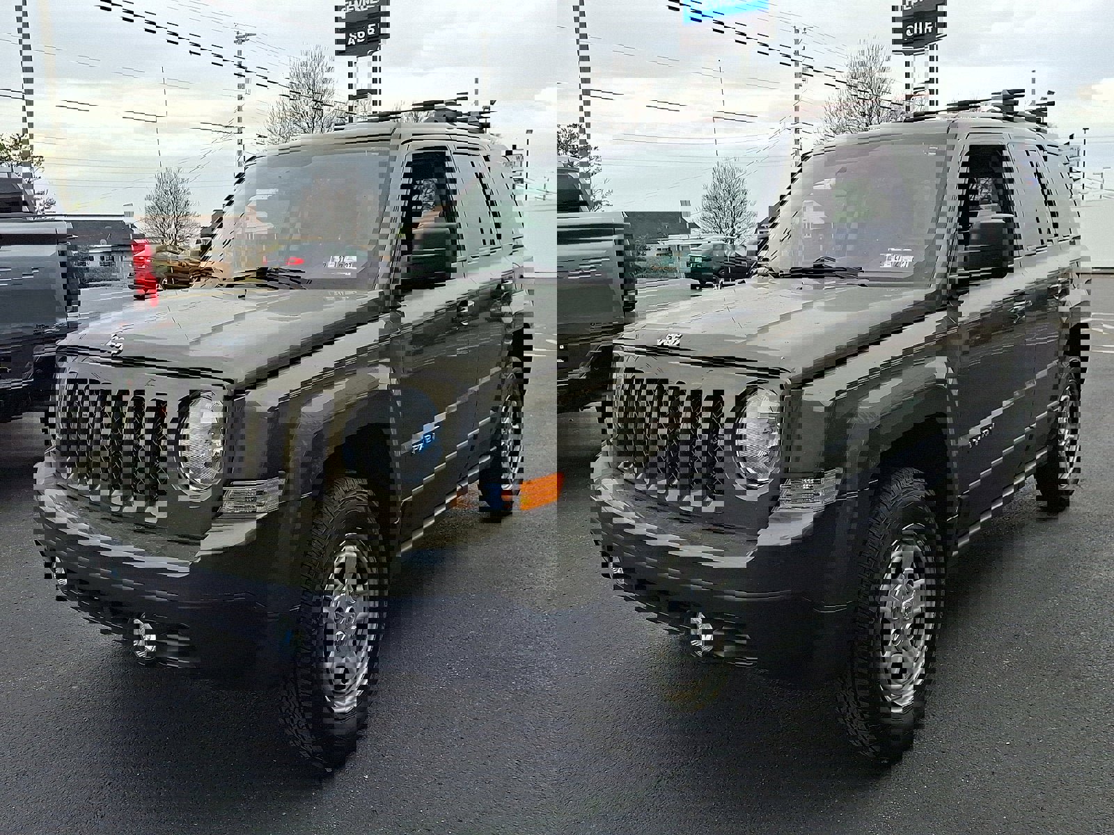 Used 2015 Jeep Patriot Sport w/ Power Value Group image 3