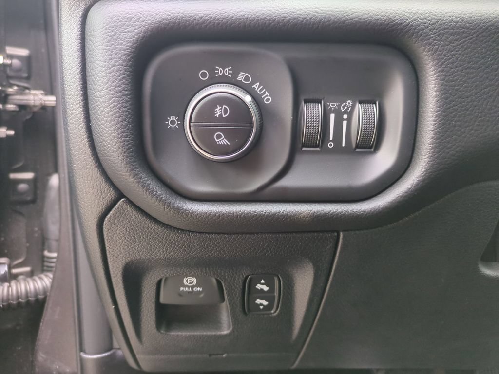 New 2026 RAM 1500 Big Horn AWD/4WD image 18