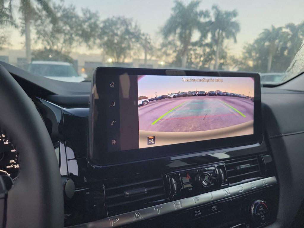 New 2026 Nissan Pathfinder SV image 10