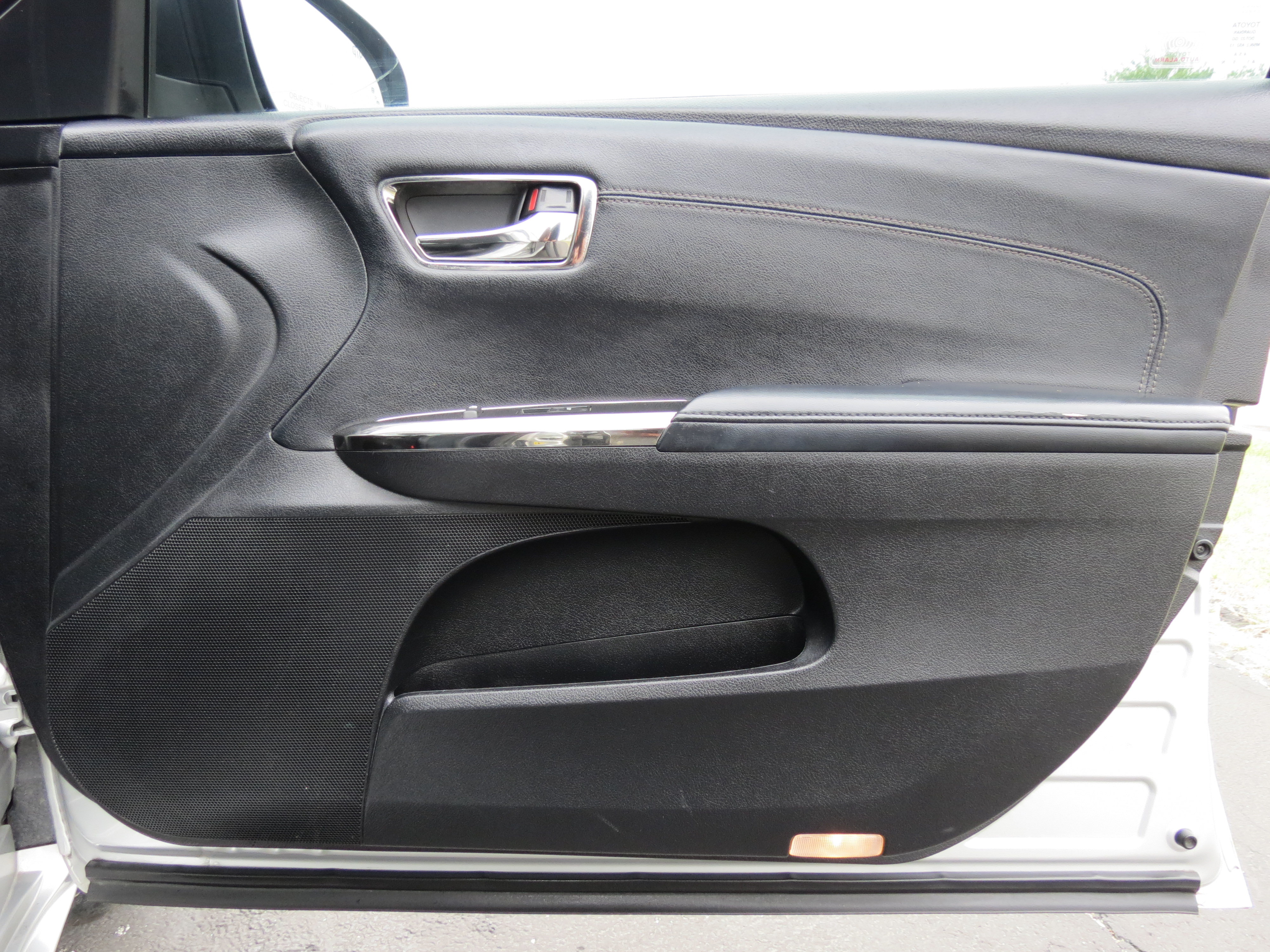Used 2013 Toyota Avalon XLE Touring image 39