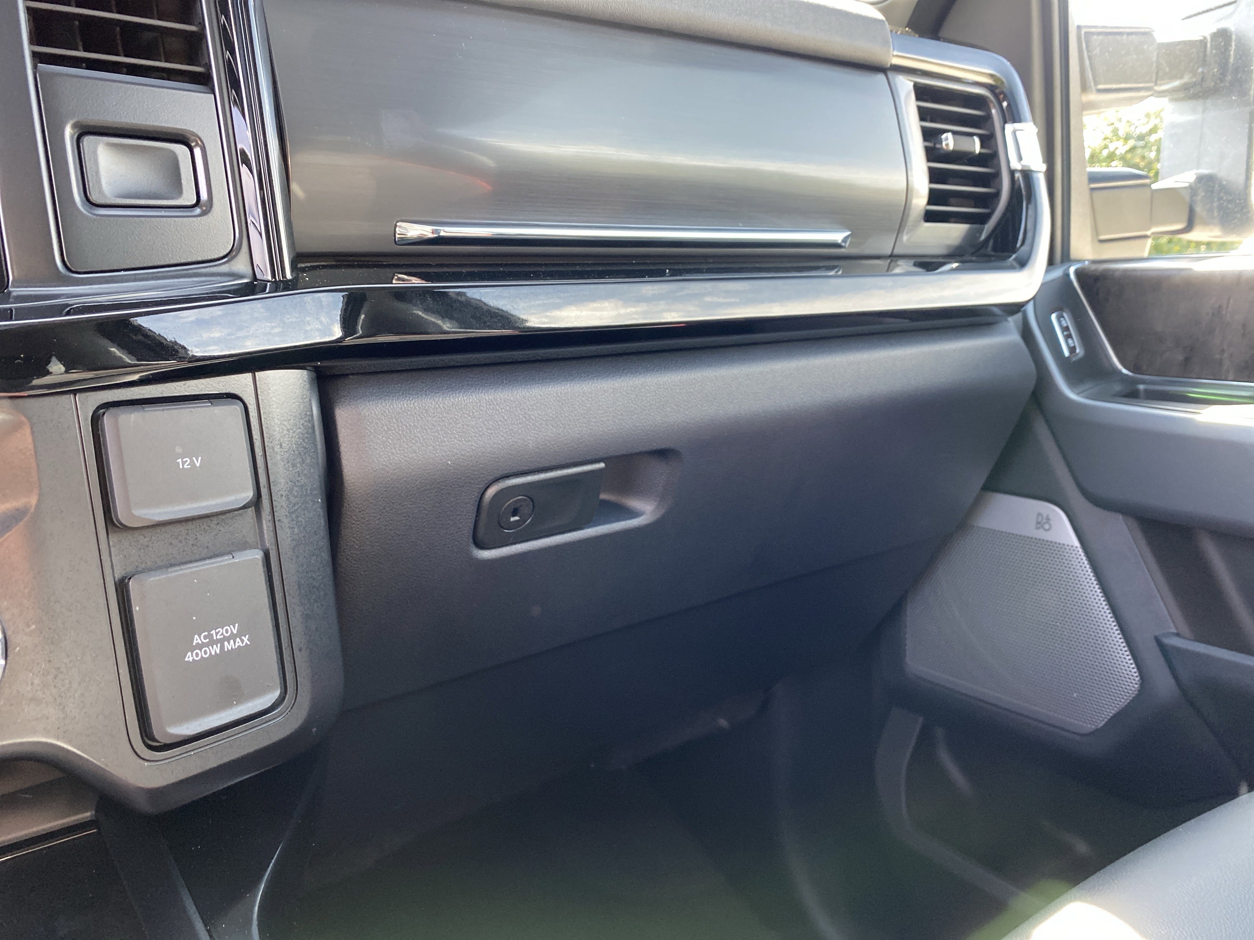 Used 2024 Ford F250 Lariat w/ Lariat Ultimate Package AWD/4WD image 36