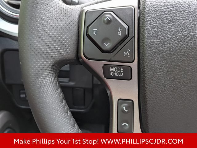 Used 2017 Toyota Tacoma SR5 RWD image 21