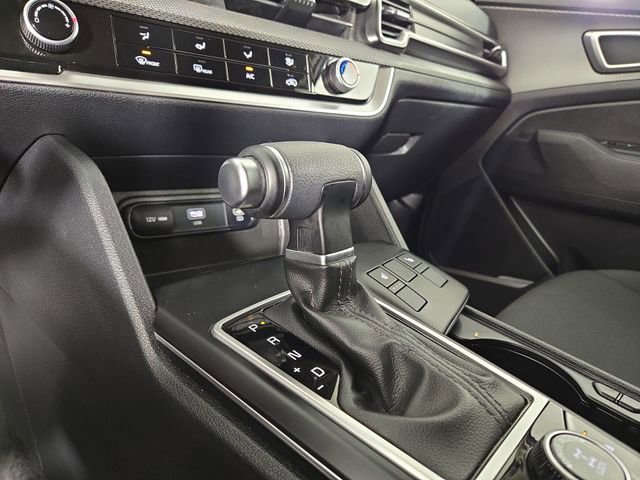 Certified 2025 Kia Sportage LX image 22