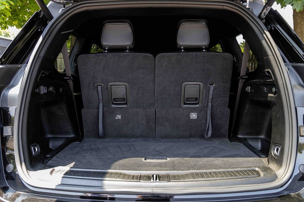 Used 2023 Jeep Grand Cherokee L Laredo image 24