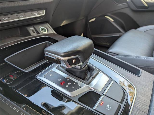Used 2021 Audi Q5 2.0T Premium Plus w/ Premium Plus Package AWD/4WD image 15