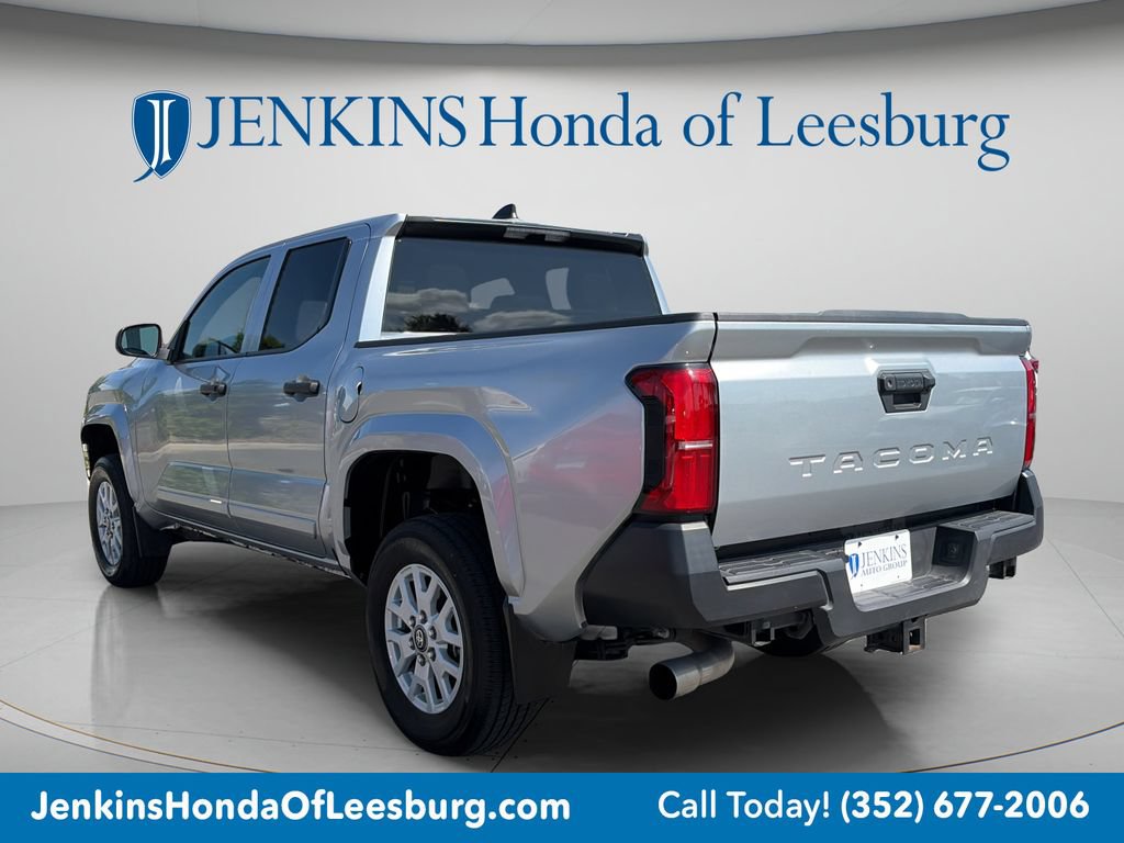 Used 2024 Toyota Tacoma SR RWD image 5