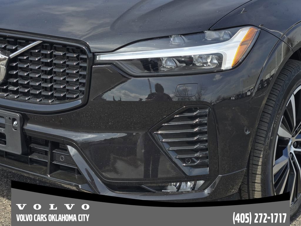Certified 2025 Volvo XC60 B5 Plus AWD/4WD image 8