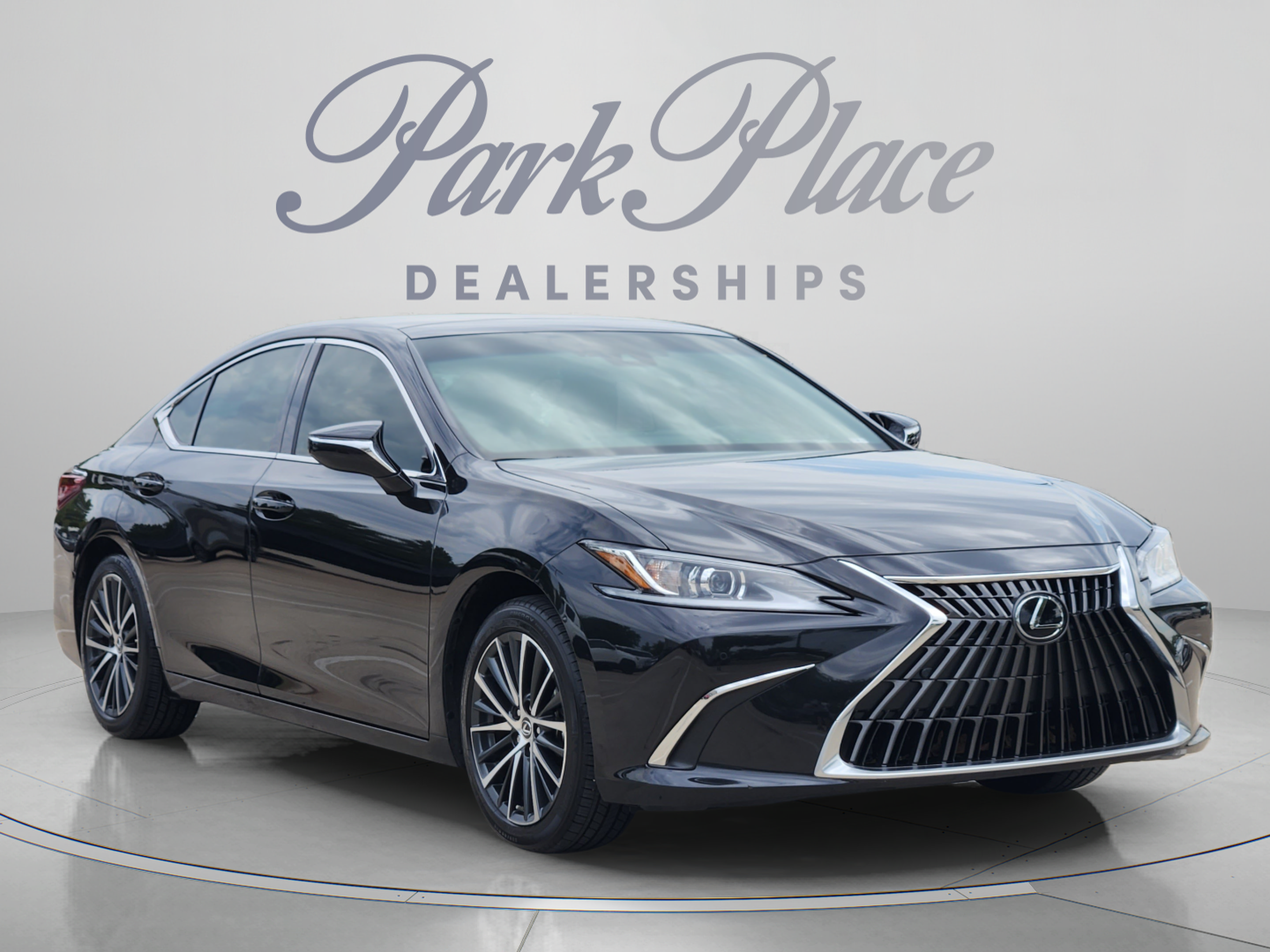 Certified 2025 Lexus ES 350 w/ Premium Package FWD image 4