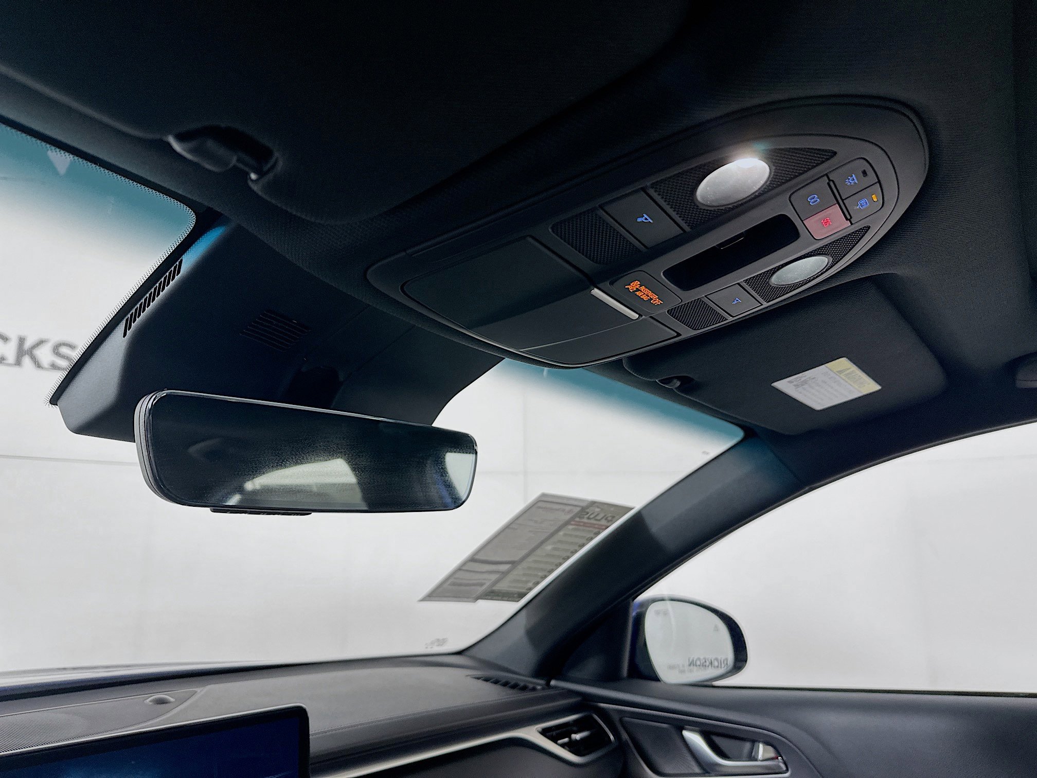 Used 2025 Genesis G70 2.5T w/ Sport Prestige Package image 18