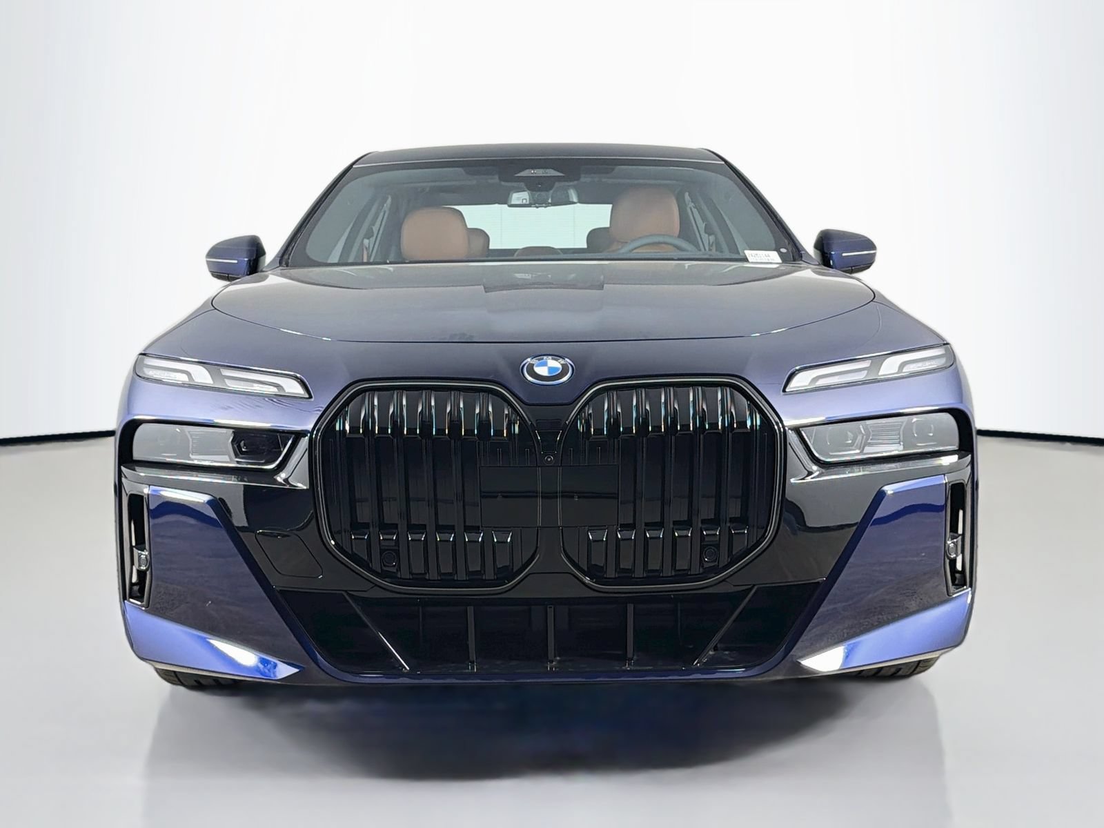 New 2026 BMW i7 xDrive60 w/ M Sport Package RWD image 2