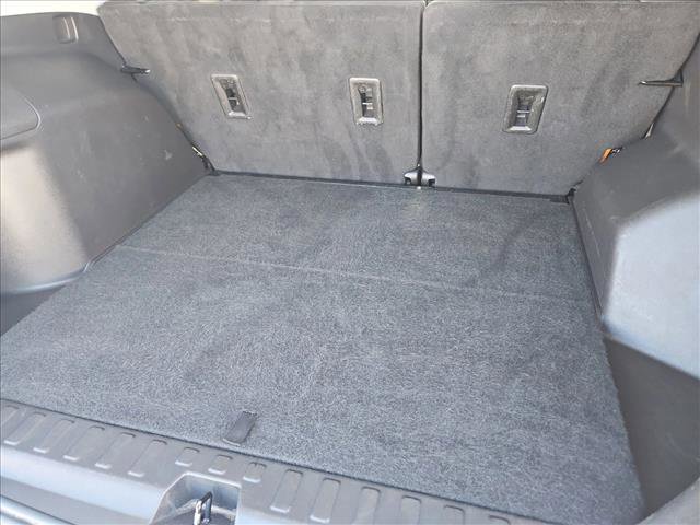 Used 2024 GMC Terrain SLE image 6