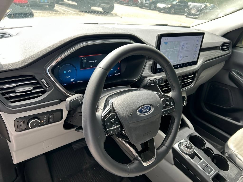 Used 2023 Ford Escape Platinum AWD/4WD image 21