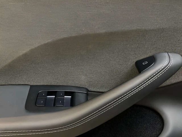 Used 2024 Tesla Model 3 Standard Range RWD image 27