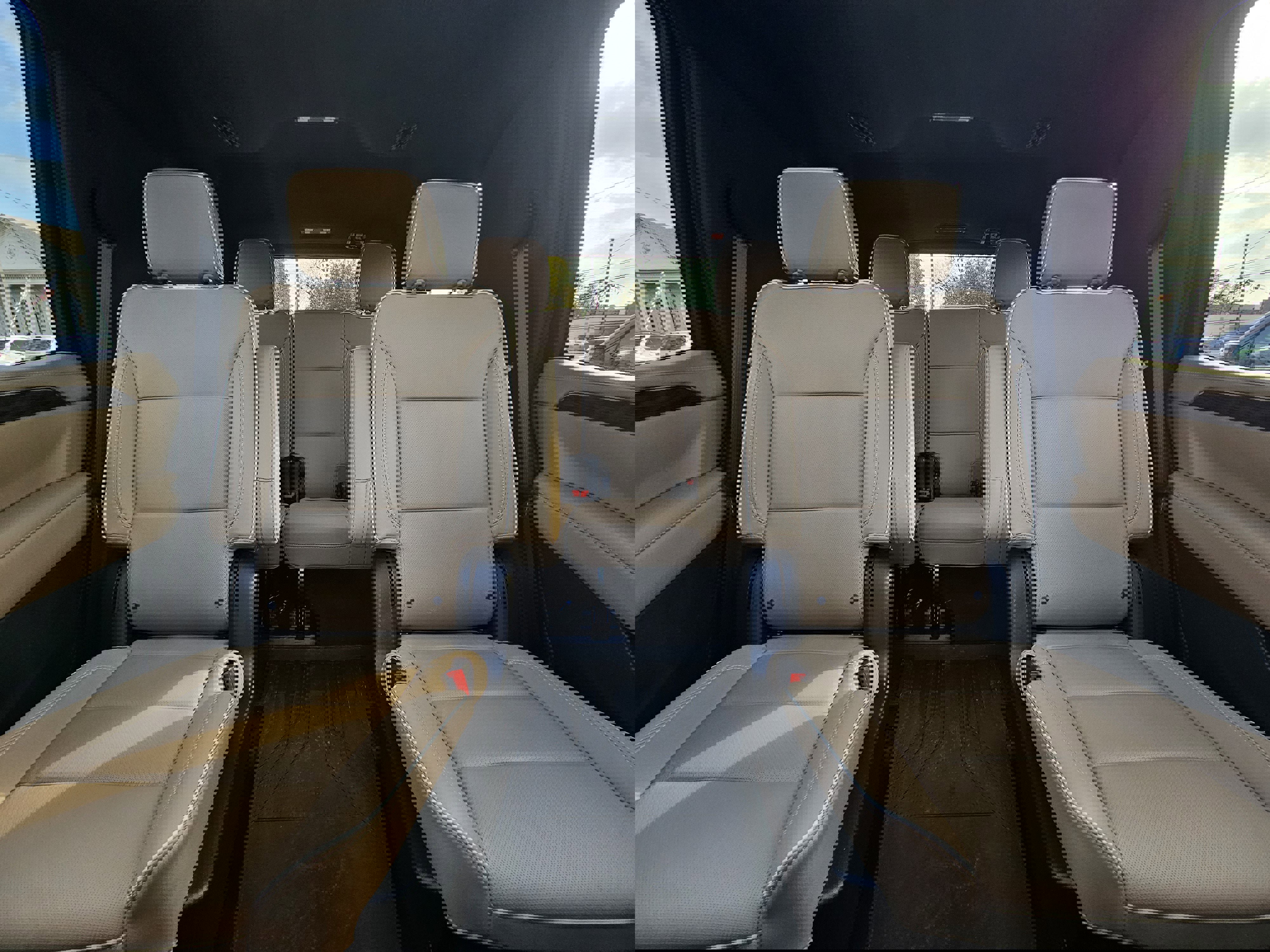 Used 2024 Chevrolet Tahoe Premier w/ Premium Package 2 image 36