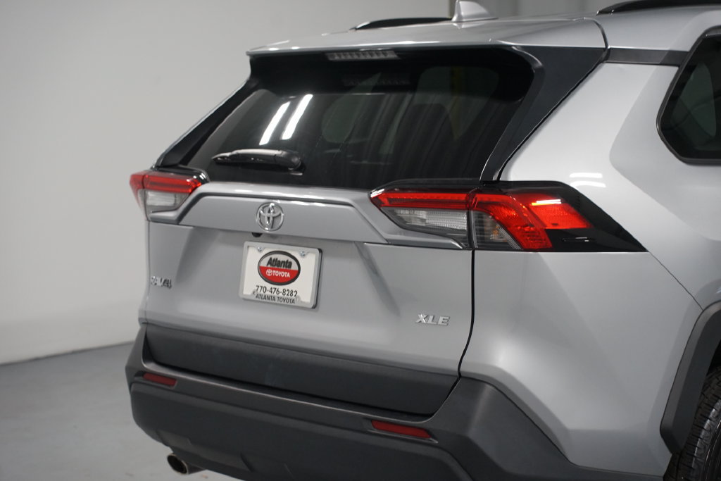 Certified 2025 Toyota RAV4 XLE FWD image 9