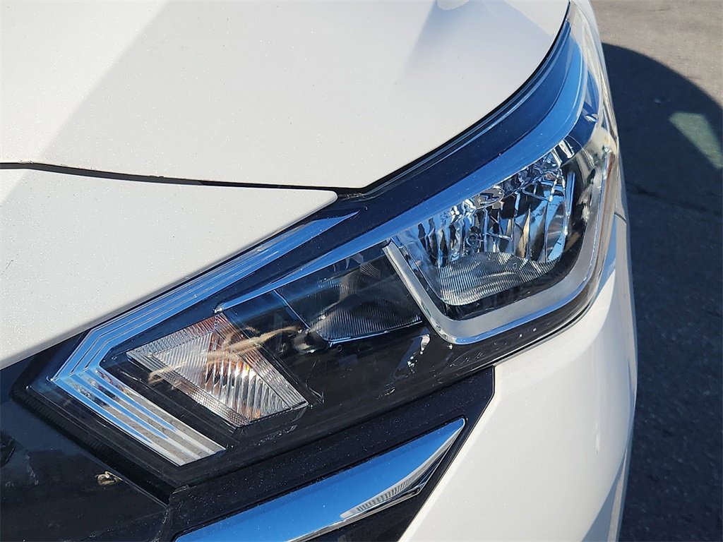 Used 2024 Nissan Versa SV w/ Trunk Package image 9