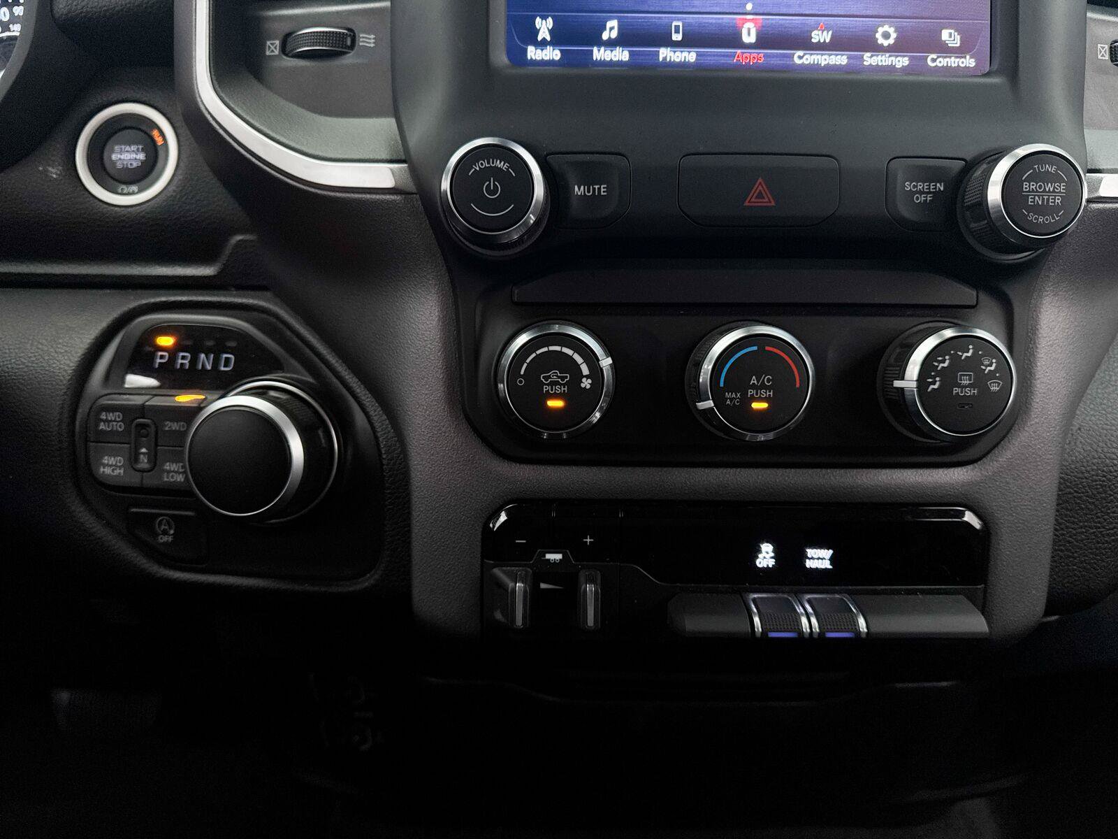 Used 2020 RAM 1500 Big Horn AWD/4WD image 23