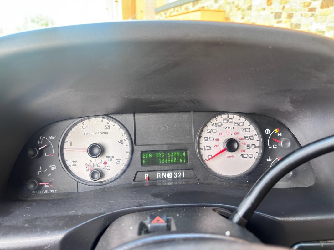 Used 2005 Ford F350 Lariat AWD/4WD image 11