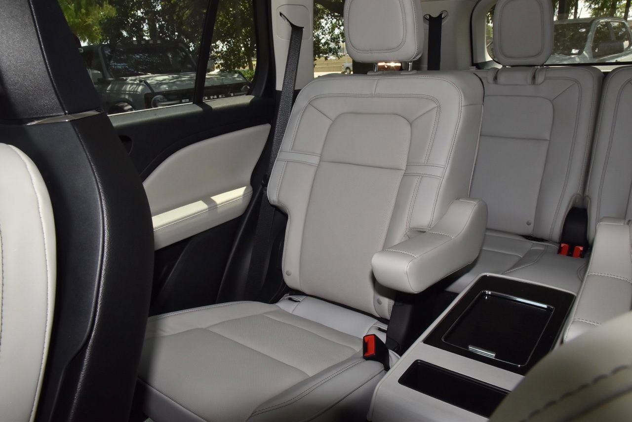 New 2026 Lincoln Aviator Reserve AWD/4WD image 21