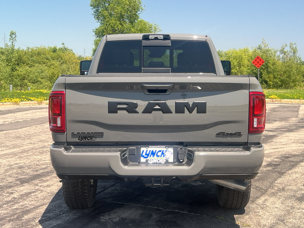 New 2026 RAM 2500 Laramie AWD/4WD image 3