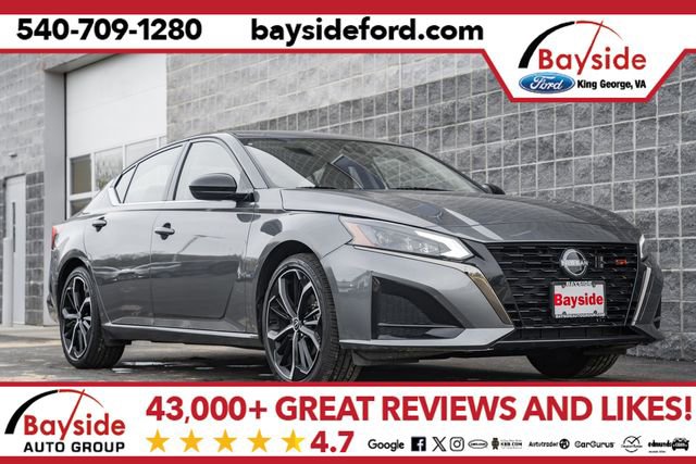 Used 2025 Nissan Altima 2.5 SR image 1