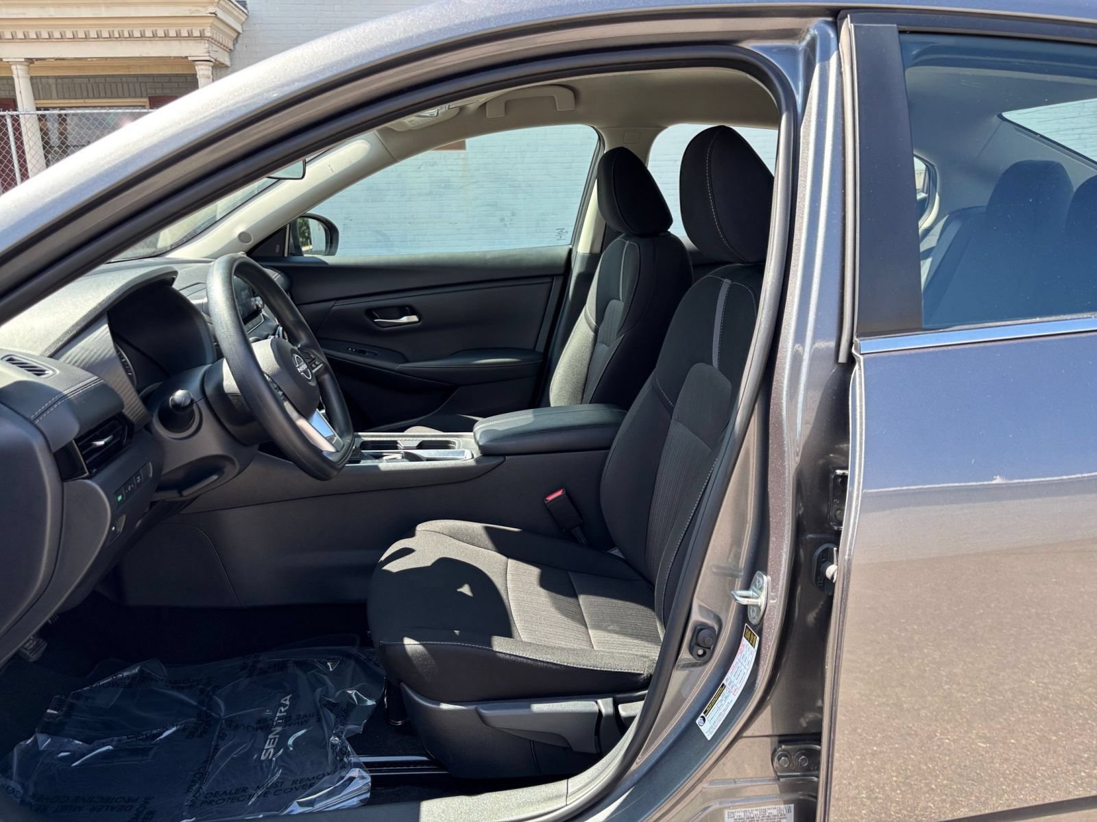 Used 2025 Nissan Sentra SV FWD image 20