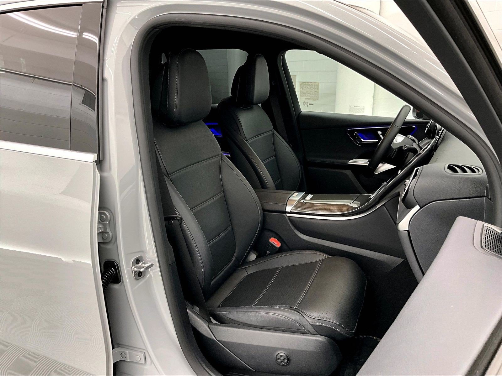 Certified 2025 Mercedes-Benz GLC 350e 4MATIC image 6