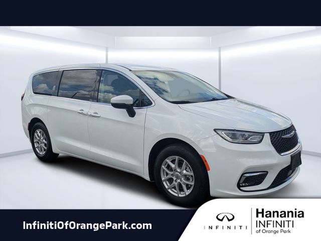 Used 2023 Chrysler Pacifica Touring-L
