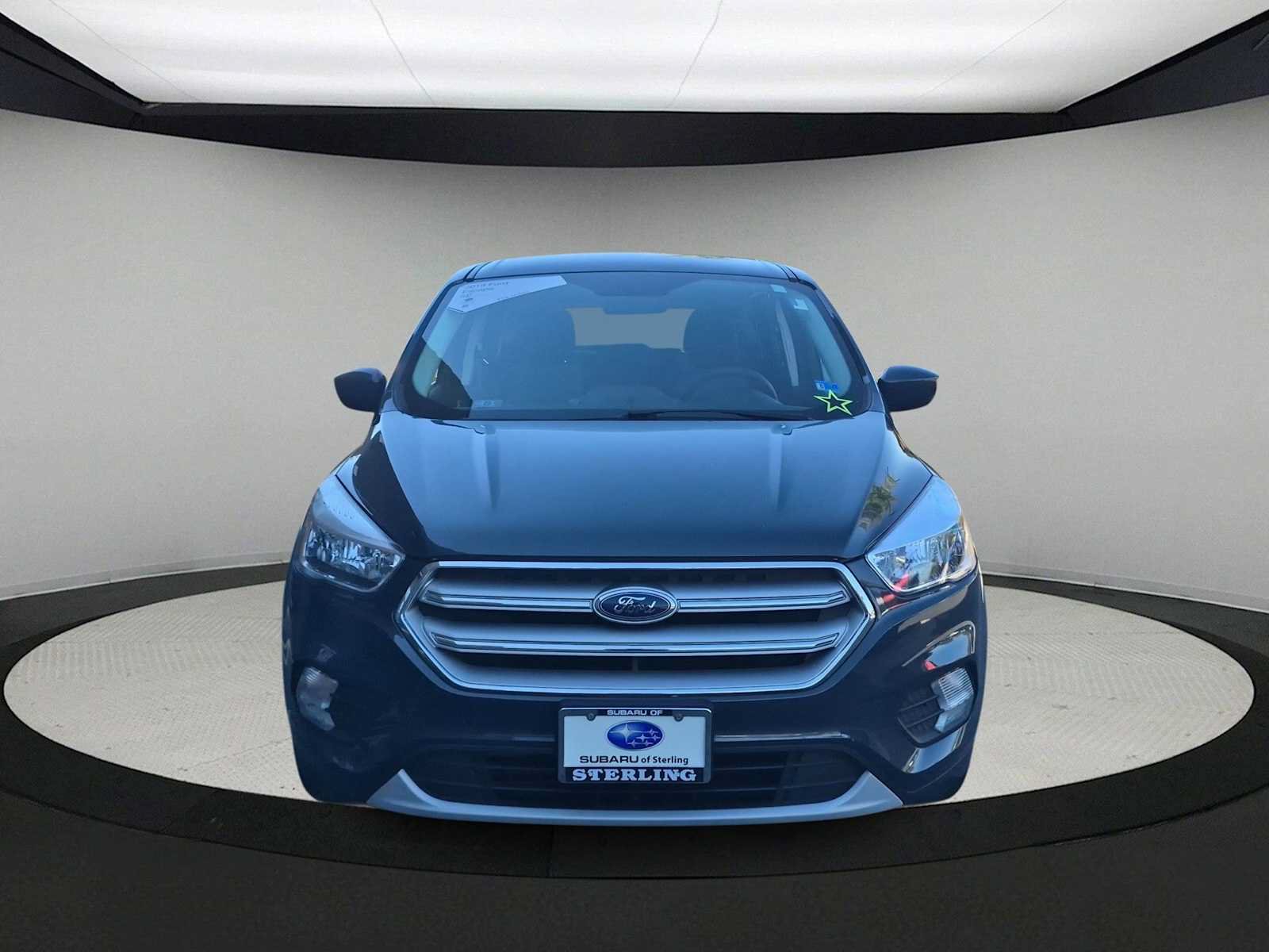 Used 2019 Ford Escape SE FWD image 3