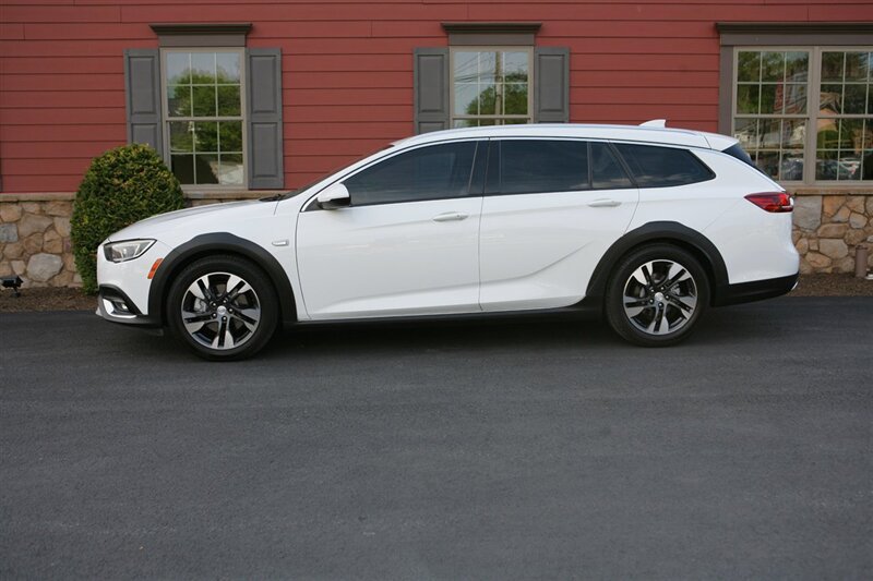 Used 2018 Buick Regal Preferred AWD/4WD image 4