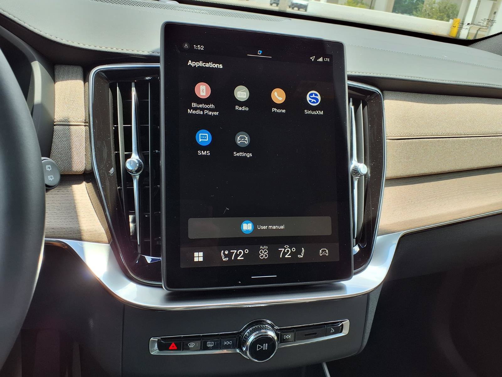 New 2026 Volvo XC90 T8 Plus w/ Protection Package Premier AWD/4WD image 15