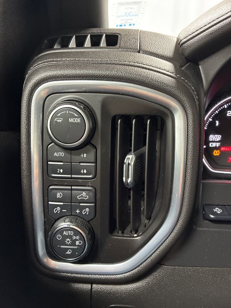 Used 2021 Chevrolet Silverado 1500 High Country w/ Technology Package image 14